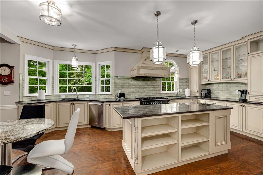 710 Devon Hill Court, Roswell, Georgia image 13