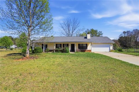 Homes For Sale - 30 Oak Wood Lane<br/> Covington, GA 30016