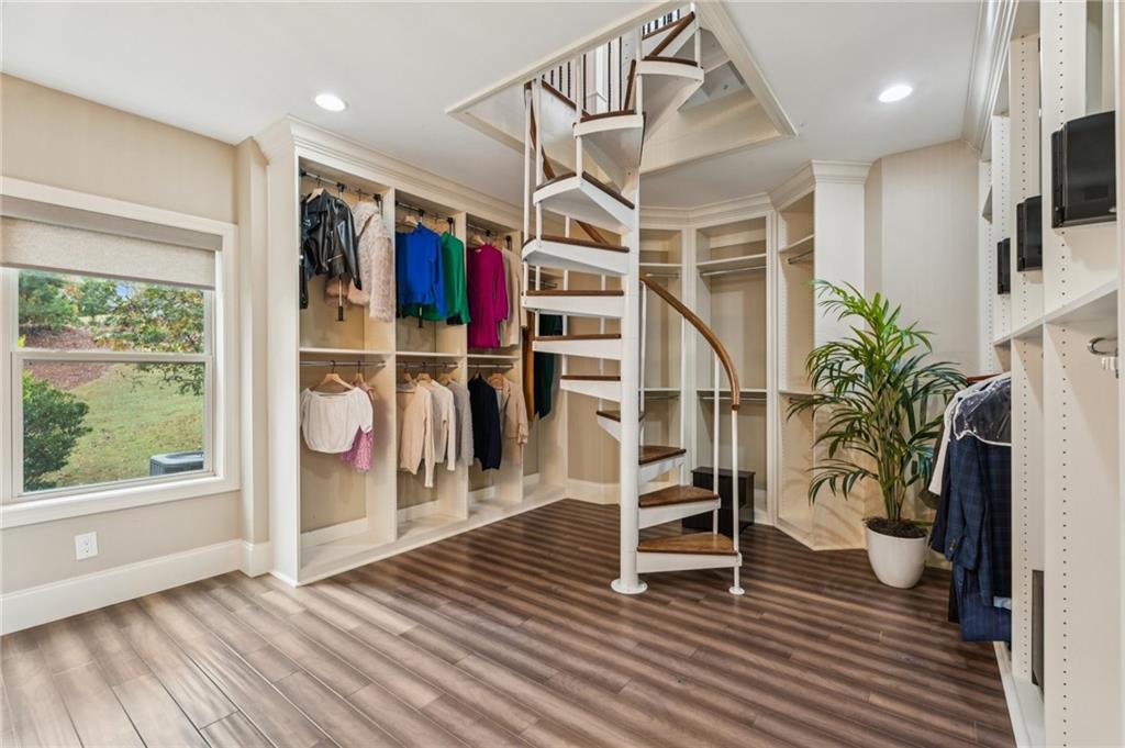 Grand Reserve - Residential