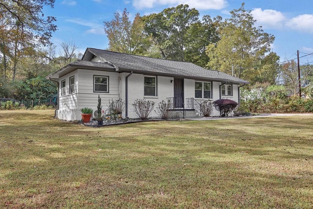 Photo of 5599 Redan Circle, Stone Mountain, GA 30088 (MLS # 7705998)