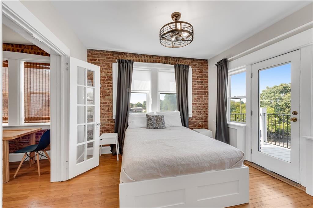 373 Moreland Avenue NE 302