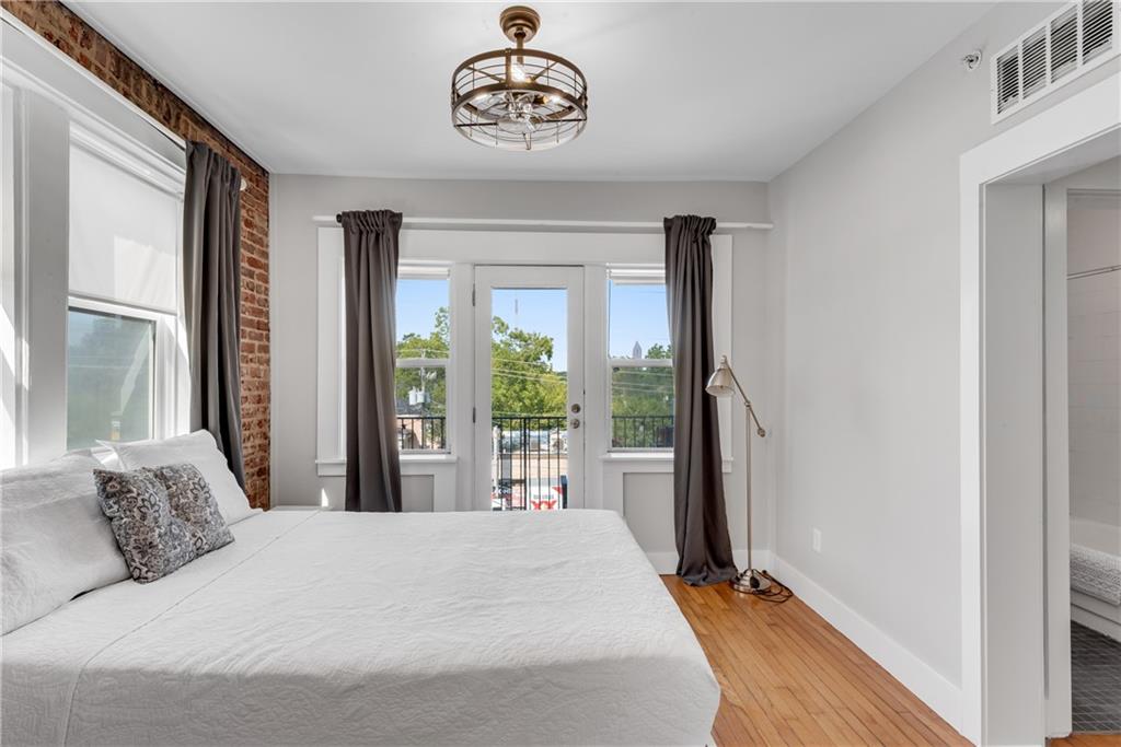 373 Moreland Avenue NE 302