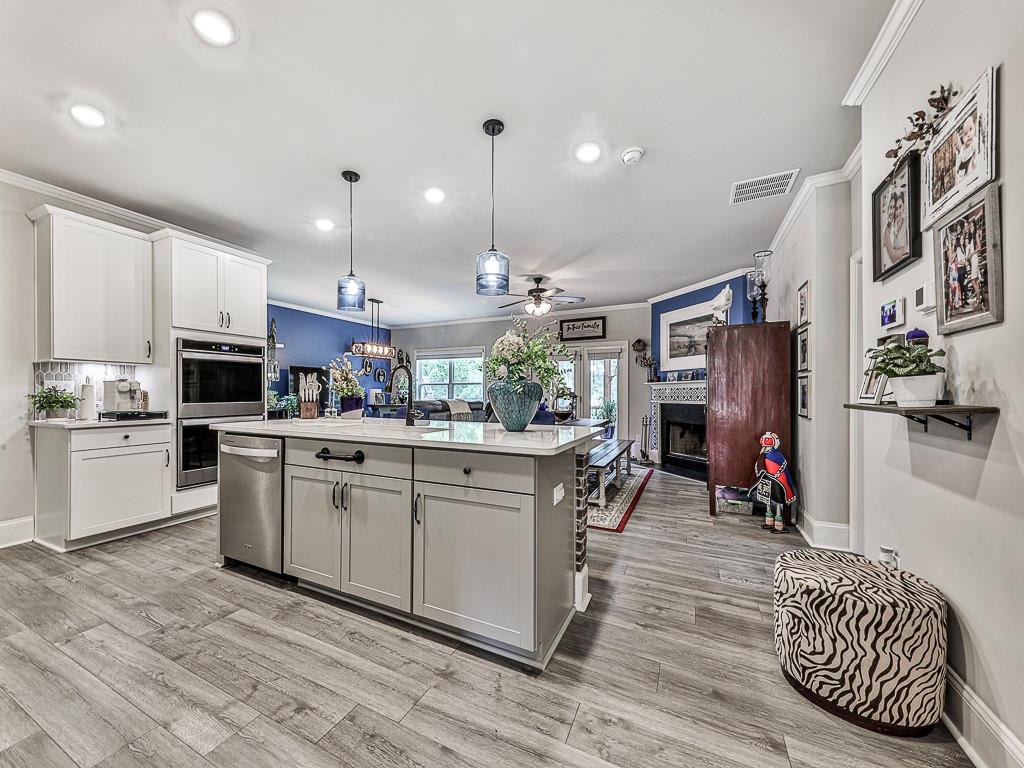 2014 Eagles Ridge, Waleska, Georgia image 9