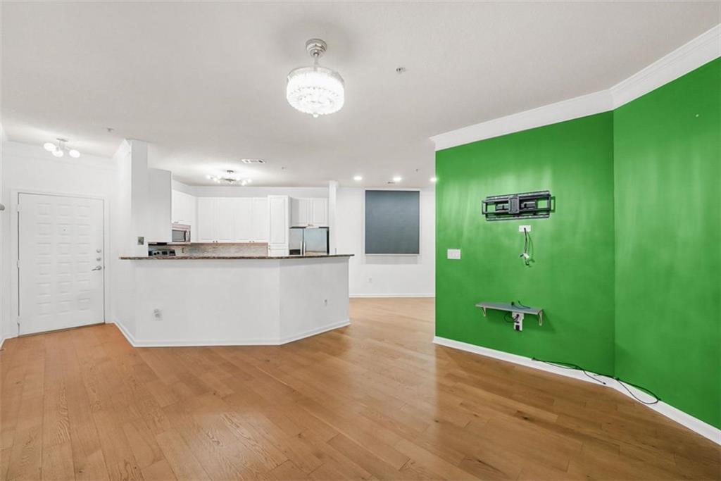 10 Perimeter Summit Boulevard 4116