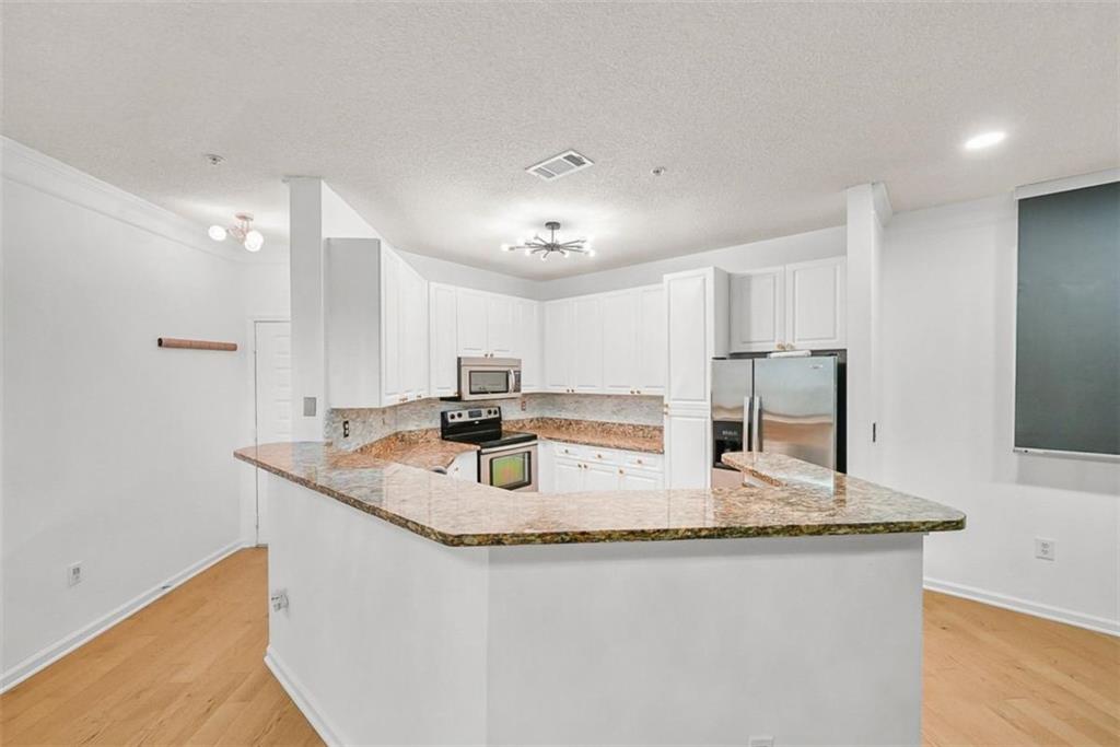 10 Perimeter Summit Boulevard 4116