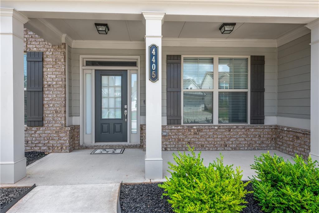4405 Chestnut Oak Way SW
