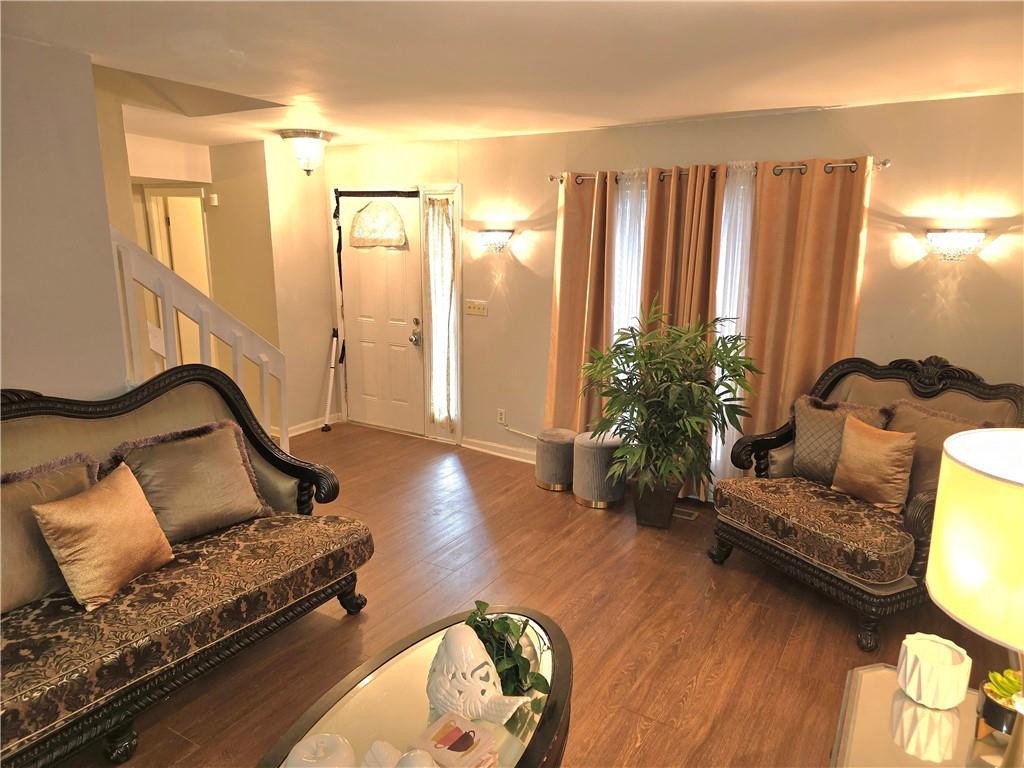 1012 Chapman Circle, Stone Mountain, Georgia image 4