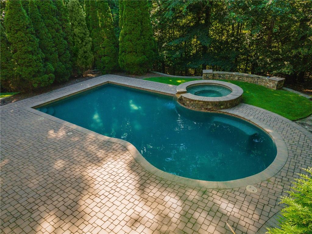 325 Taylor Glen Drive, Milton, Georgia image 3