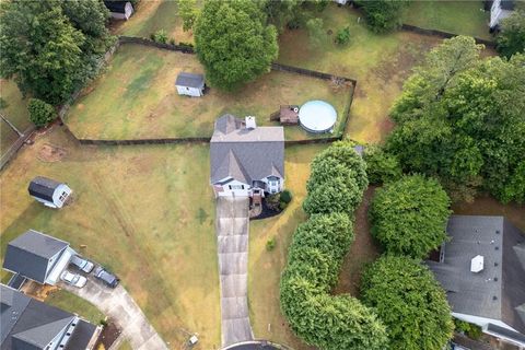 A home in Powder Springs