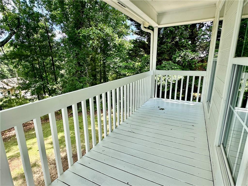 186 Grapevine Drive, Douglasville, Georgia image 2