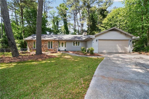 Homes For Sale - 1408 Fairfield Drive<br/> Lilburn, GA 30047