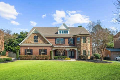 Homes For Sale - 5050 Savannah Run<br/> Cumming, GA 30040