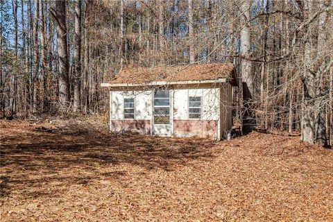 A home in Powder Springs