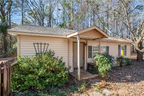 A home in Powder Springs