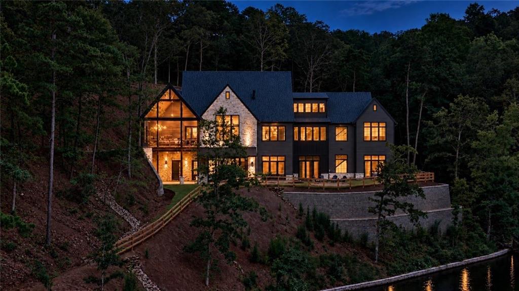 816 Oak Leaf Drive