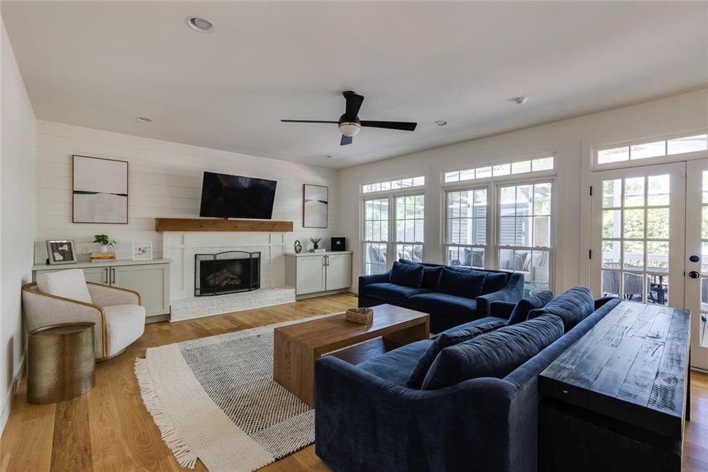 RIVERSOUND - Residential