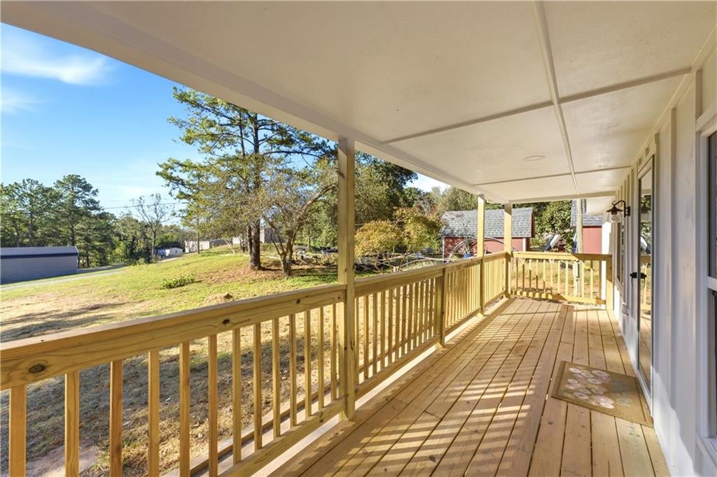158 Oak Hollow Road SE