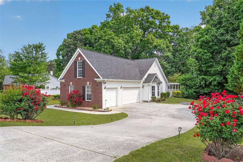 2270 Taylor Pointe Way