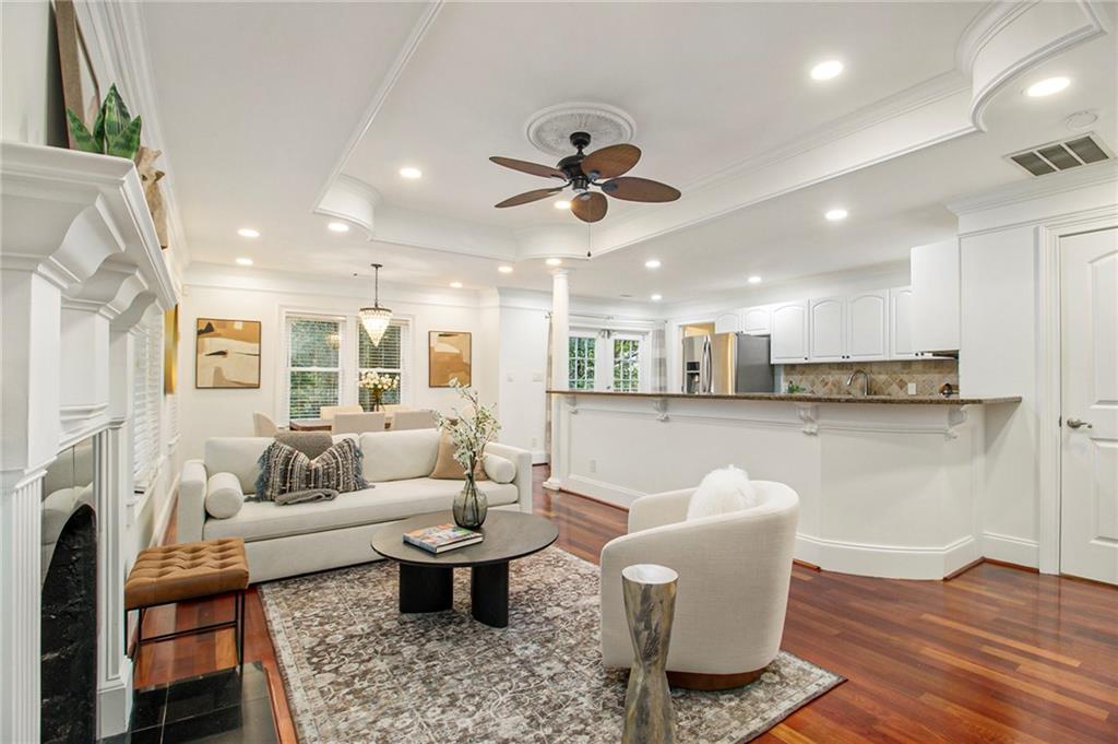 796 Flat Shoals Way SE