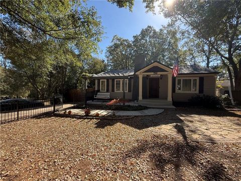 796 Flat Shoals Way SE Atlanta GA 30316
