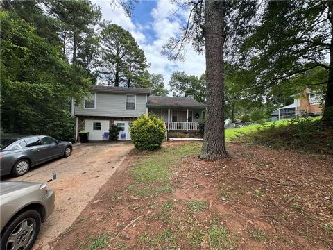 Homes For Sale - 134 Rountree Road<br/> Riverdale, GA 30274