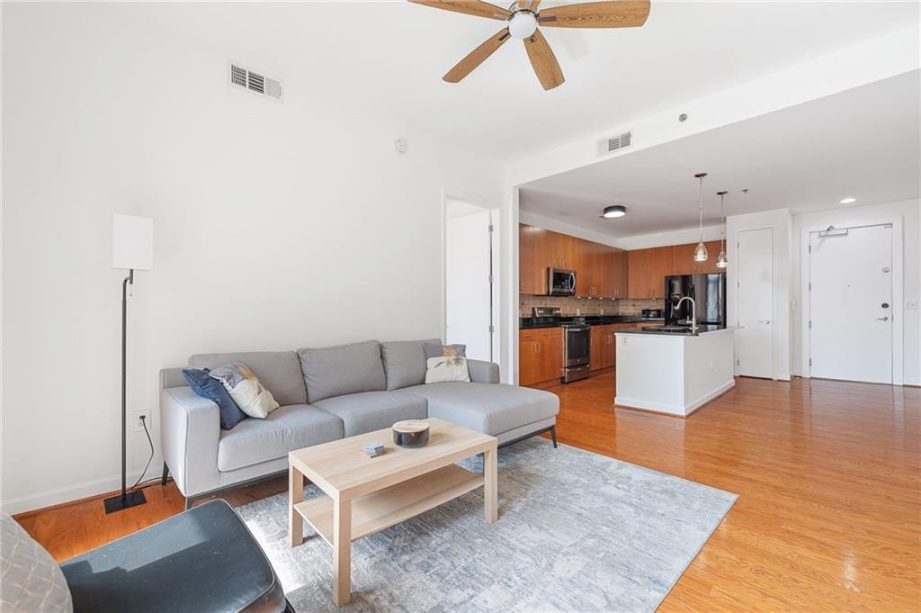 711 Cosmopolitan Drive NE 300