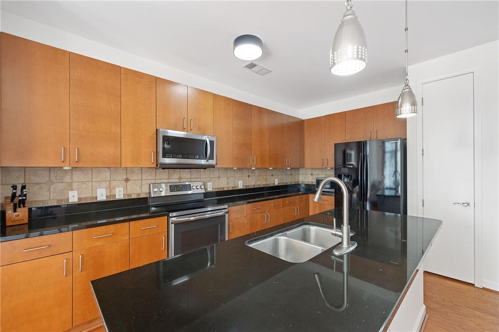 711 Cosmopolitan Drive NE 300