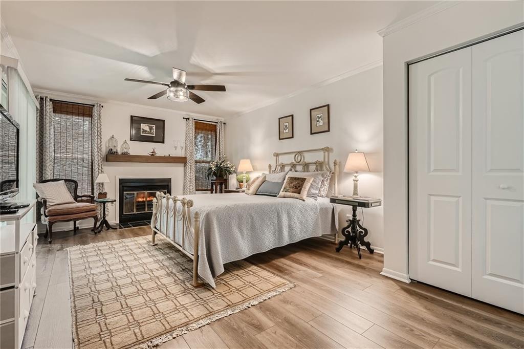 15 Little Silver Court SE