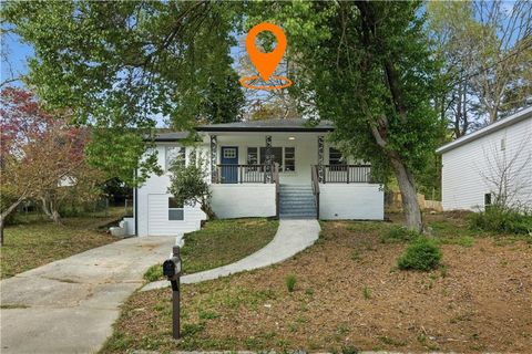 Photo of 612 Robert Street NW, Atlanta, GA 30318 (MLS # 7743372)