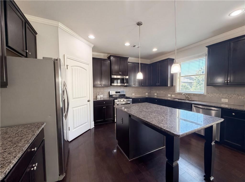 2080 Apple Orchard Way