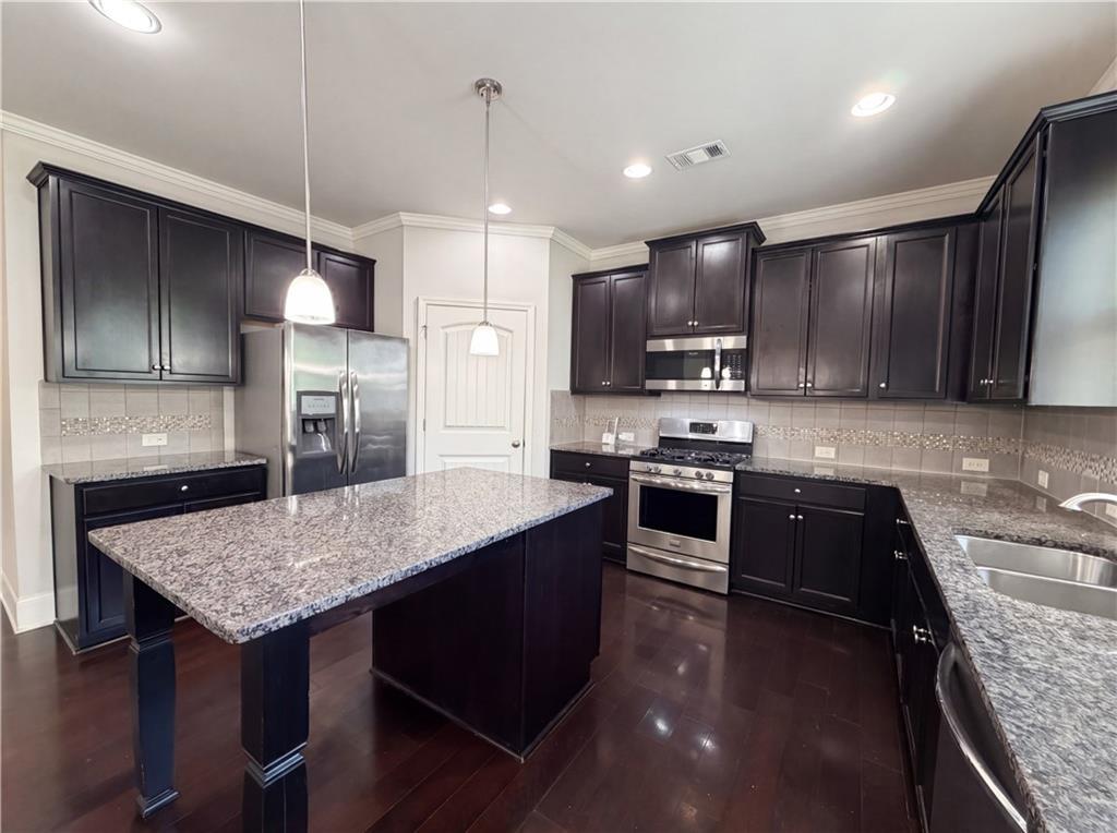 2080 Apple Orchard Way