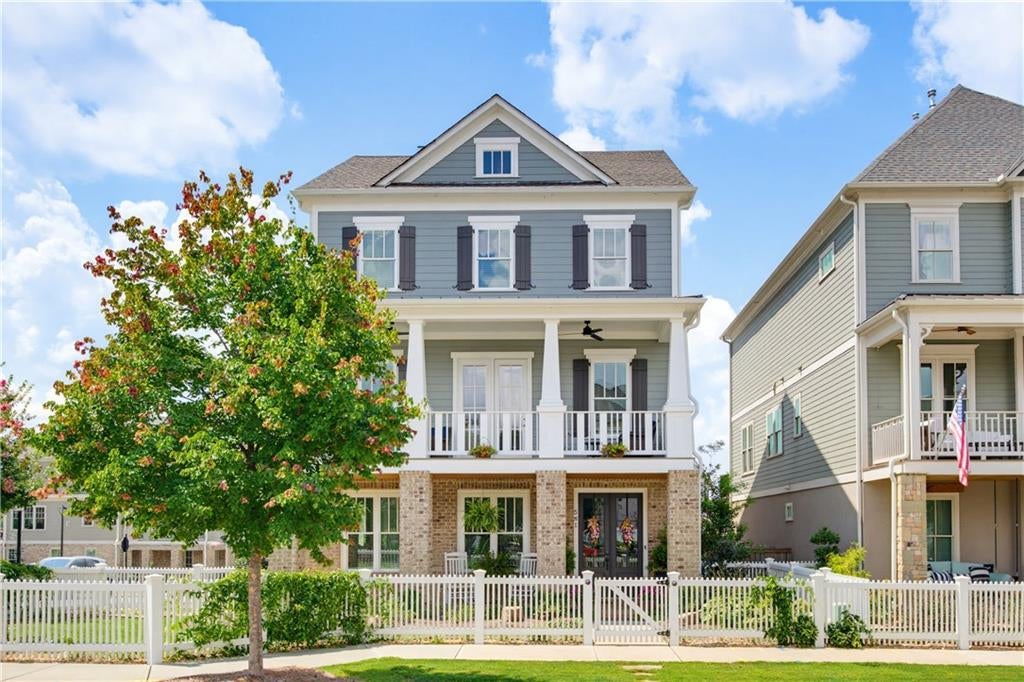 581 S Club Drive
