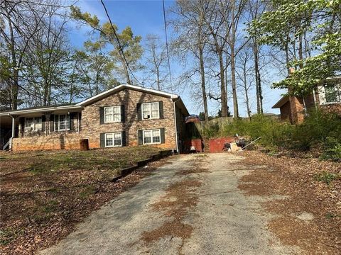 Homes For Sale - 50 Dillard Drive<br/> Kennesaw, GA 30144