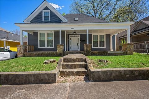 Homes For Sale - 692 Ira Street<br/> Atlanta, GA 30310