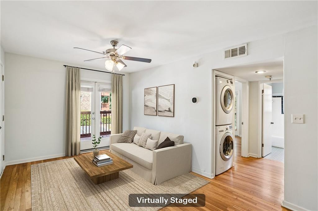 890 Glendale Terrace NE 1