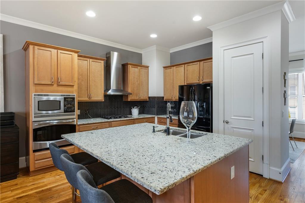 383 16th Street NW 3