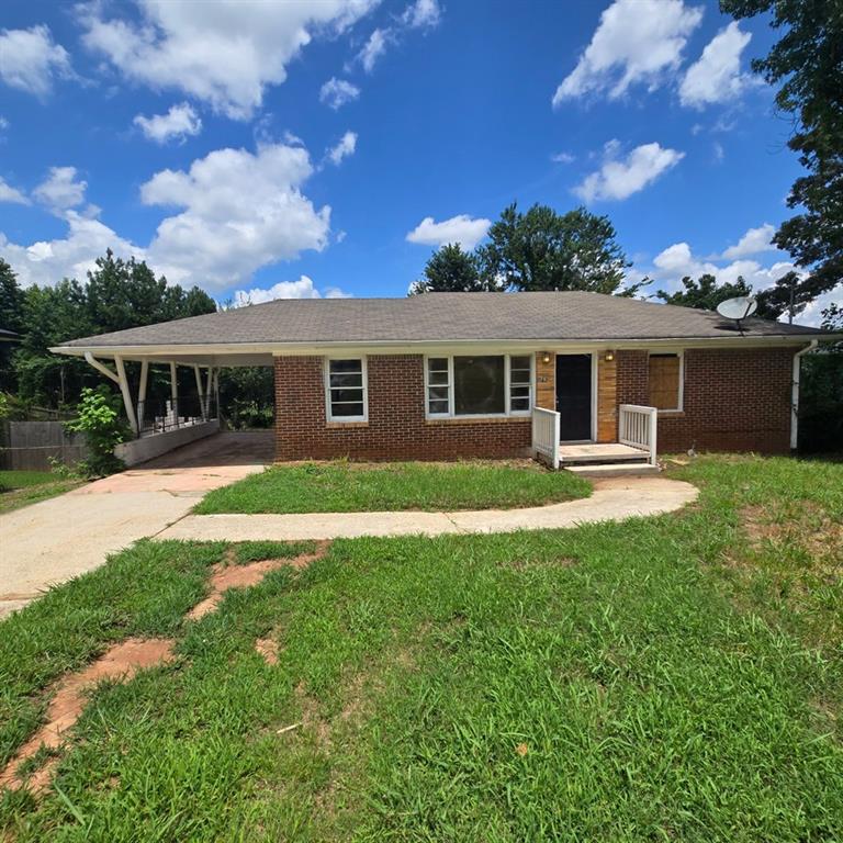 Photo 2 of 22 of 2182 Brannen Road SE house