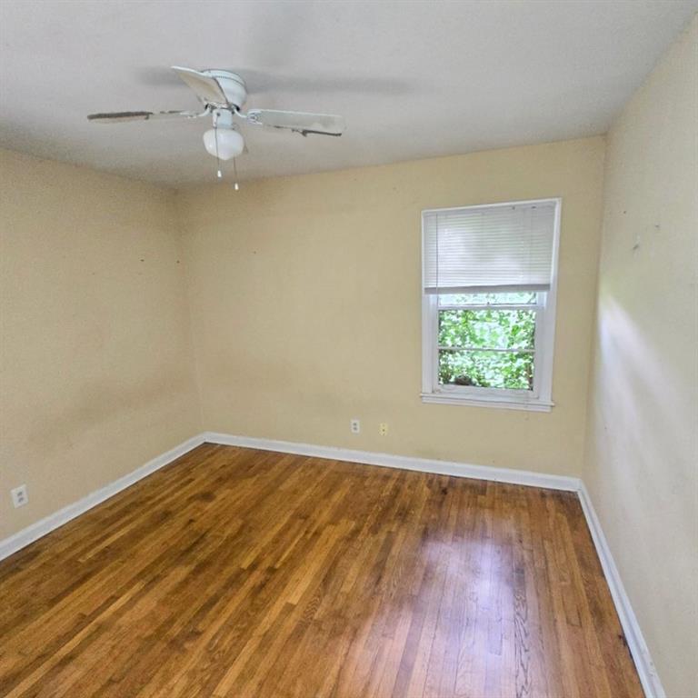 Photo 11 of 22 of 2182 Brannen Road SE house