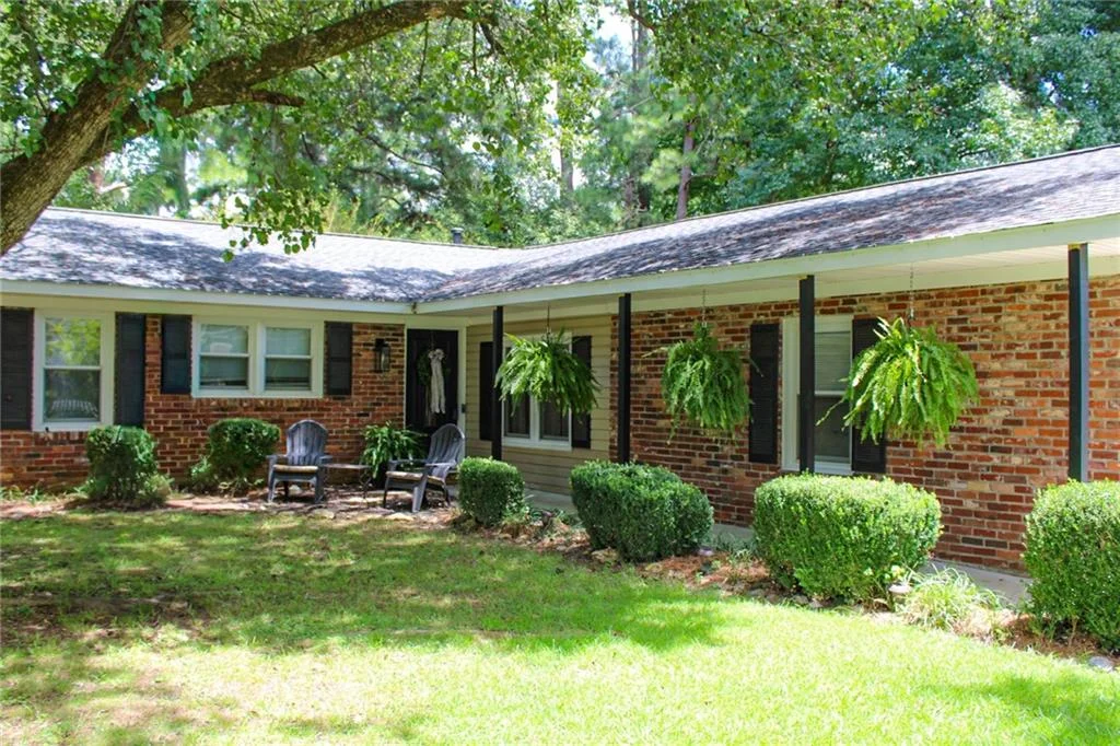 1 Brookcrest Drive