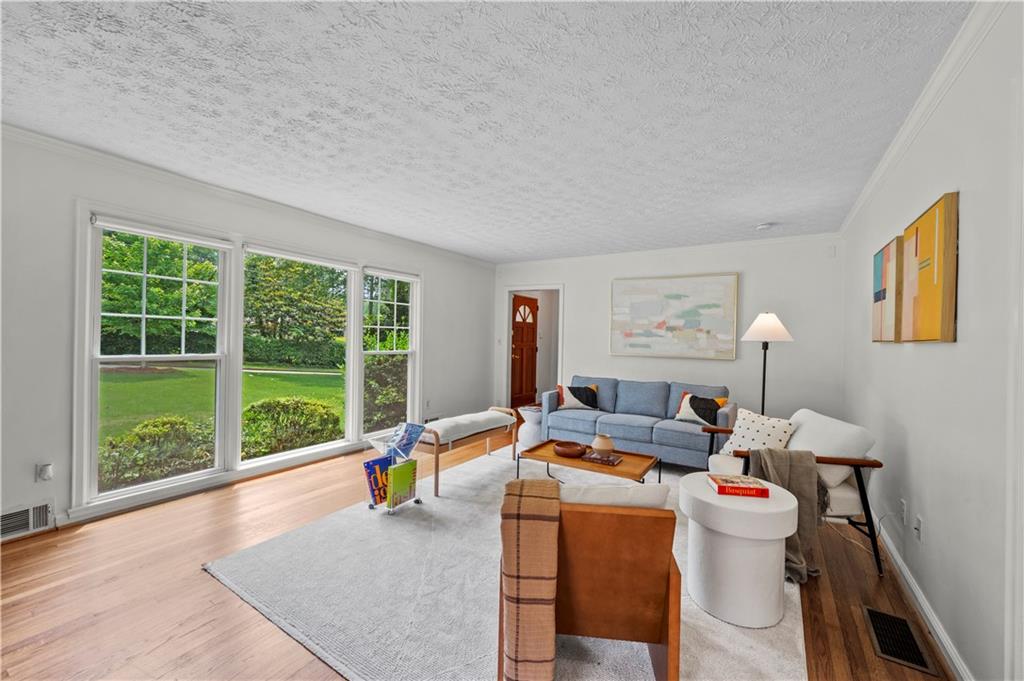 3449 Parkview Drive