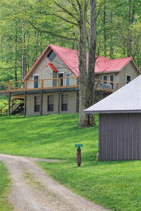 137 Blue Spruce Drive Blairsville GA 30512