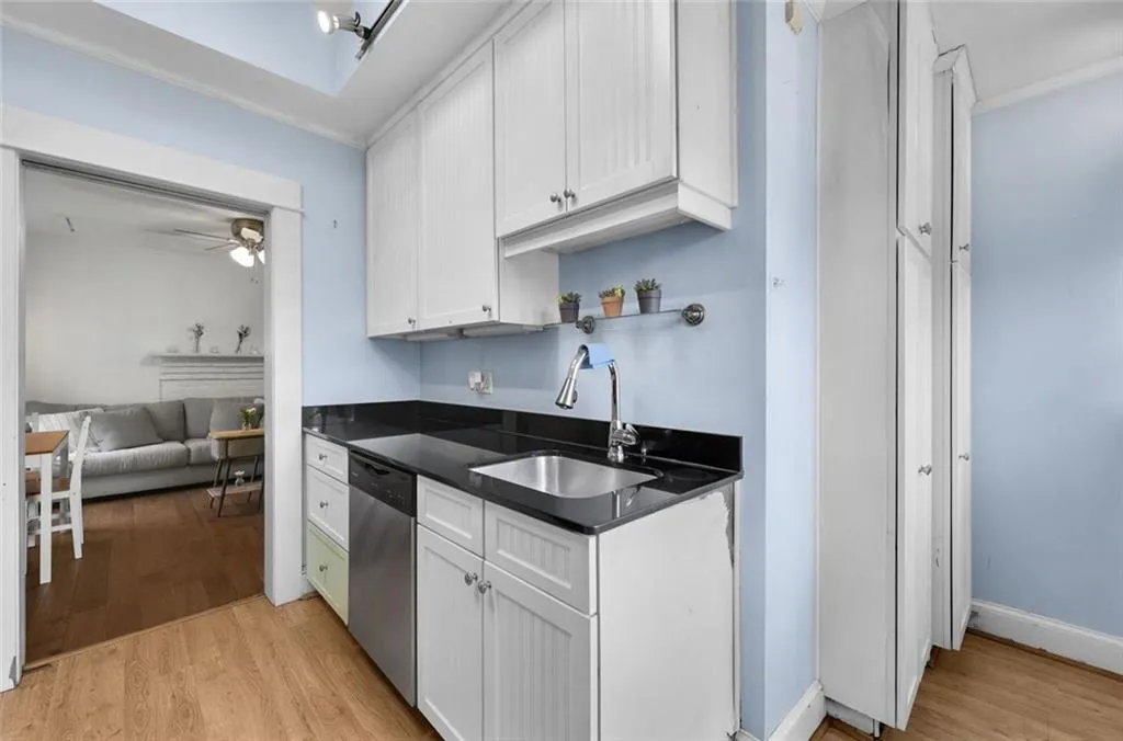 Atlanta, Georgia 30307, United States, 1 Bedroom Bedrooms, ,1 BathroomBathrooms,Residential,Active,162105