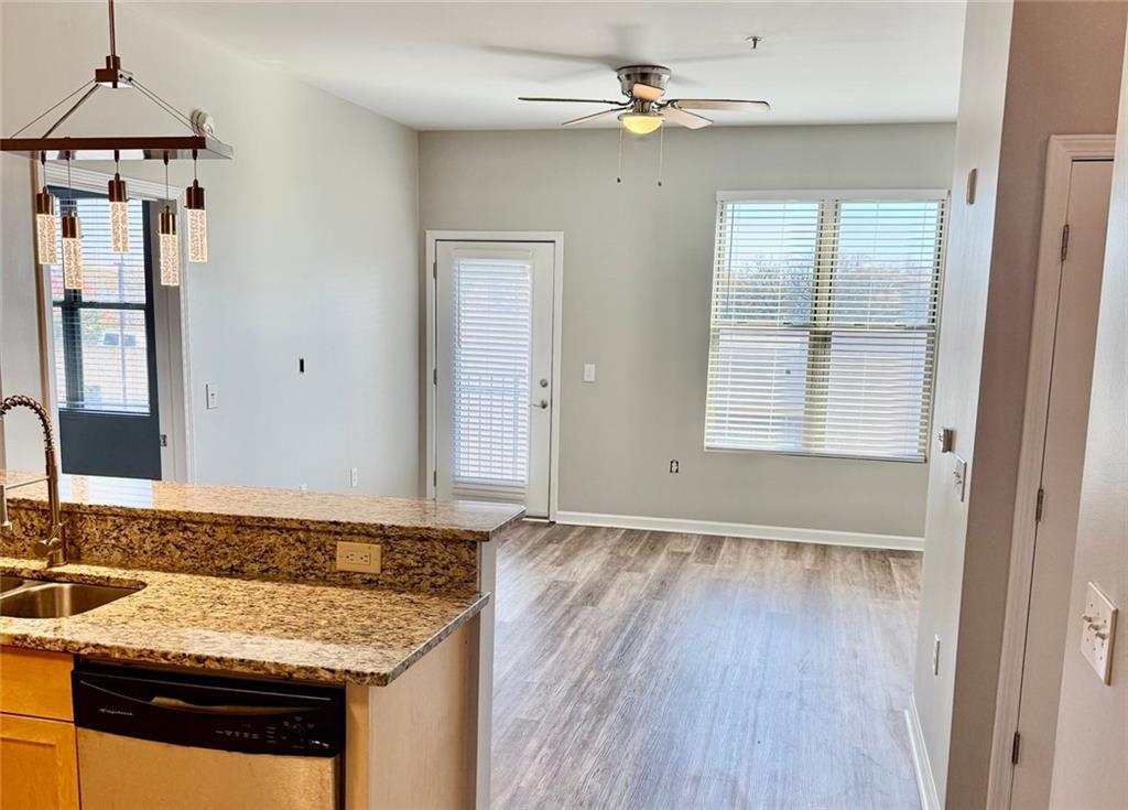 870 Mayson Turner Road NW 1421