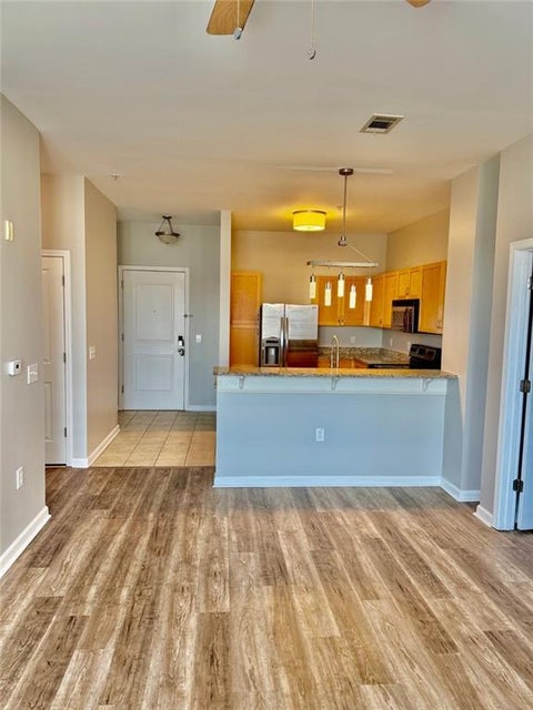 Condo For Rent - 870 Mayson Turner Road #1421<br/> Atlanta, GA 30314
