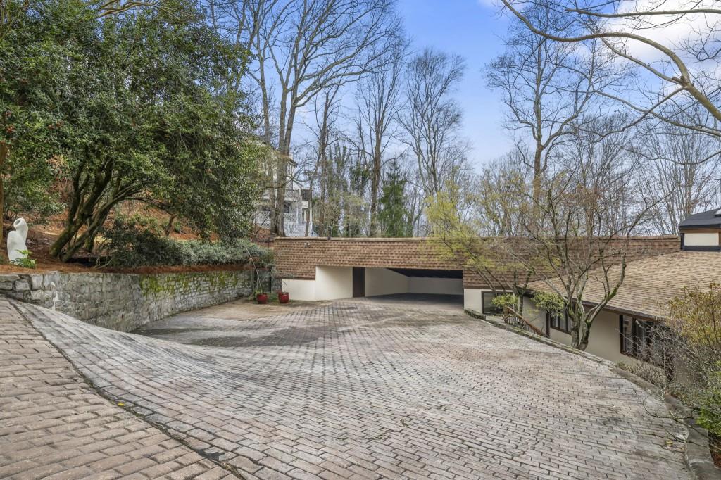 130 Huntcliff Point NE