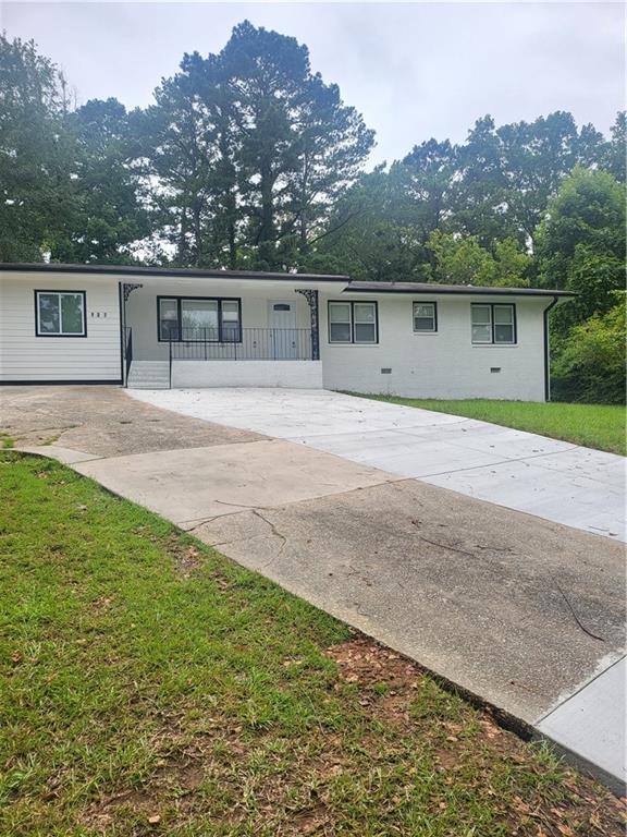 Newly renovated 4-sided brick ranch, 4 Br, 2.5 Bath. New paint, new water heater, new light fixtures, new granite, new flooring, new stove, and many more. House is on .8 acres, No HOA, huge front and back. Lot of Room for additions.
