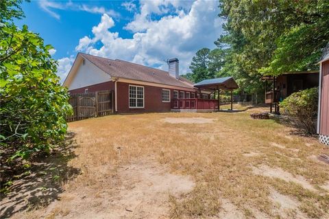 A home in Dacula