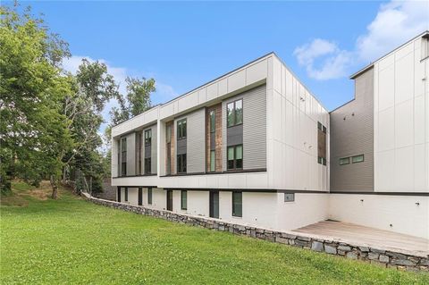 2424 Memorial Drive SE 4 Atlanta GA 30317