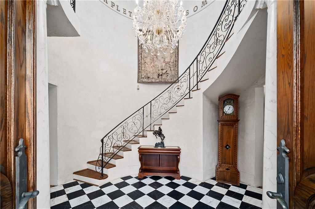 2740 Northside Drive NW