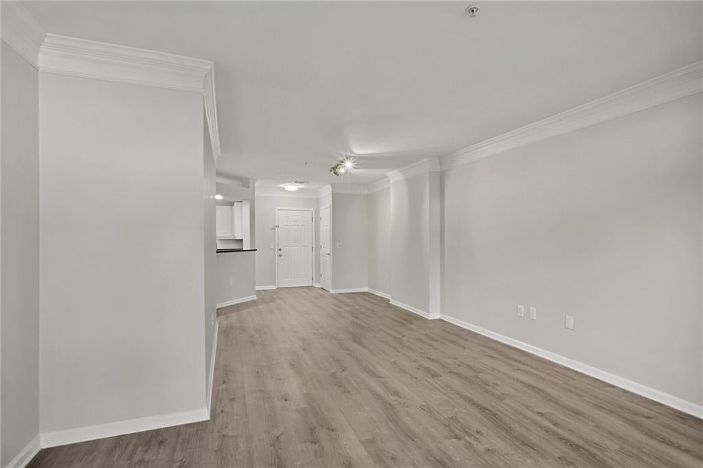 3334 Peachtree Road NE 1613